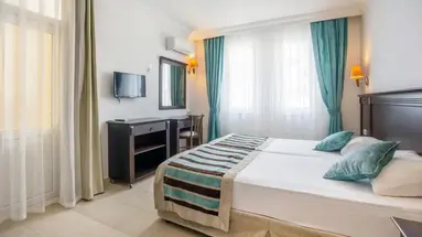 KLEOPATRA ROYAL PALM HOTEL