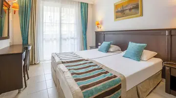 KLEOPATRA ROYAL PALM HOTEL