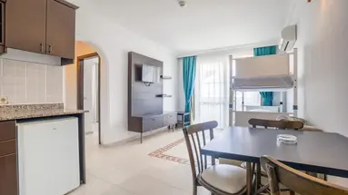KLEOPATRA ROYAL PALM HOTEL