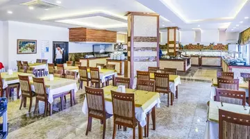 KLEOPATRA ROYAL PALM HOTEL