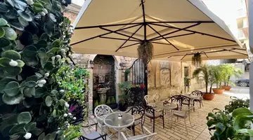 Kloest Hotel
