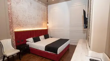 KLOEST HOTEL