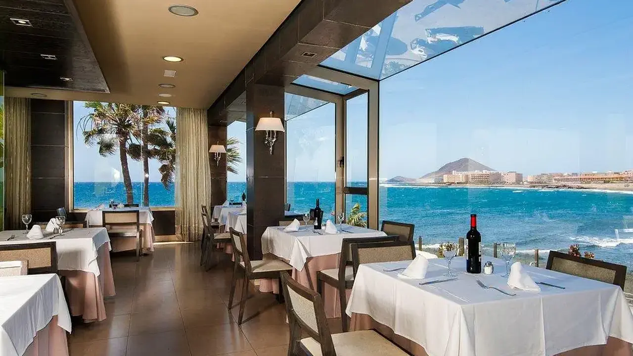 KN Arenas del Mar Beach & Spa Hotel