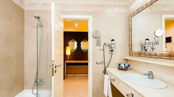 KN Arenas del Mar Beach & Spa Hotel