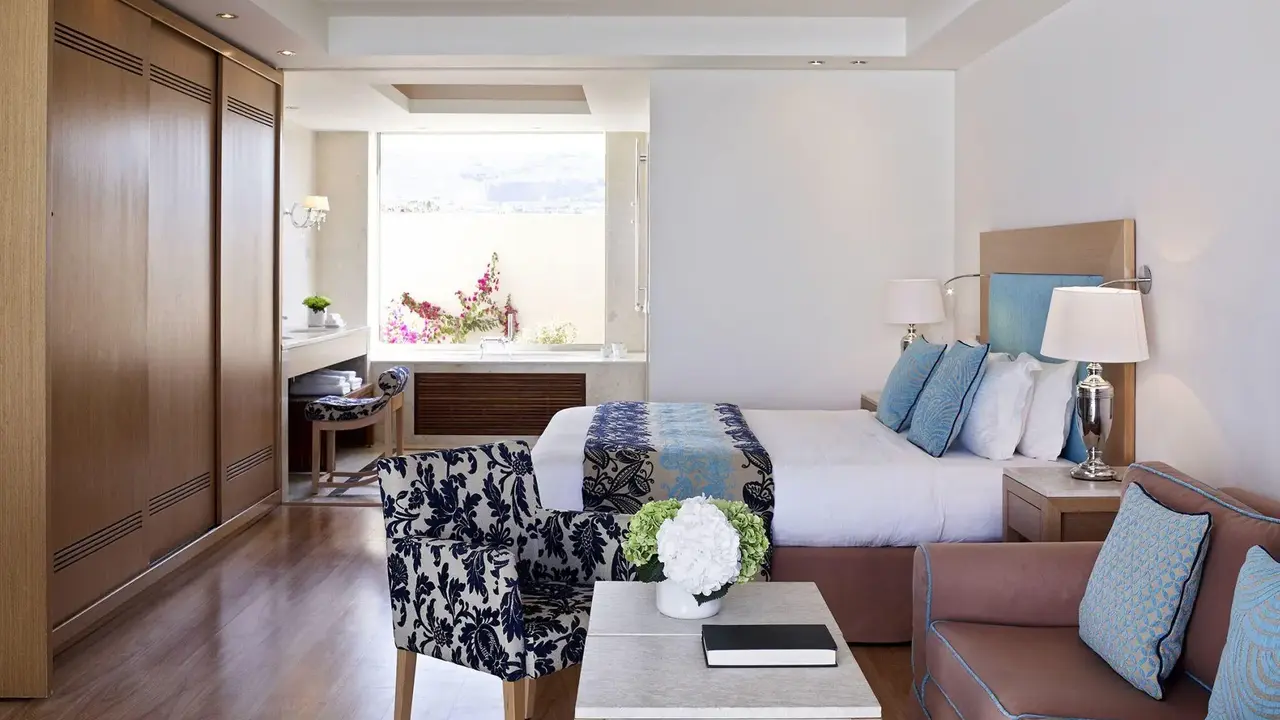 Knossos Beach Bungalows and Suites