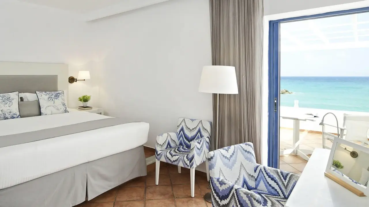 Knossos Beach Bungalows and Suites
