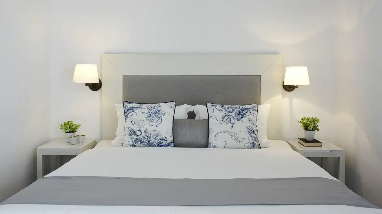 Knossos Beach Bungalows and Suites