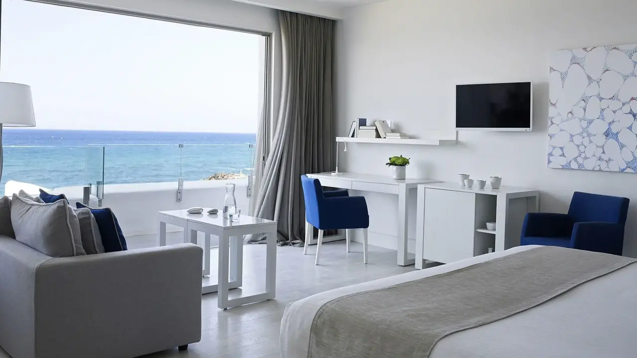 Knossos Beach Bungalows and Suites