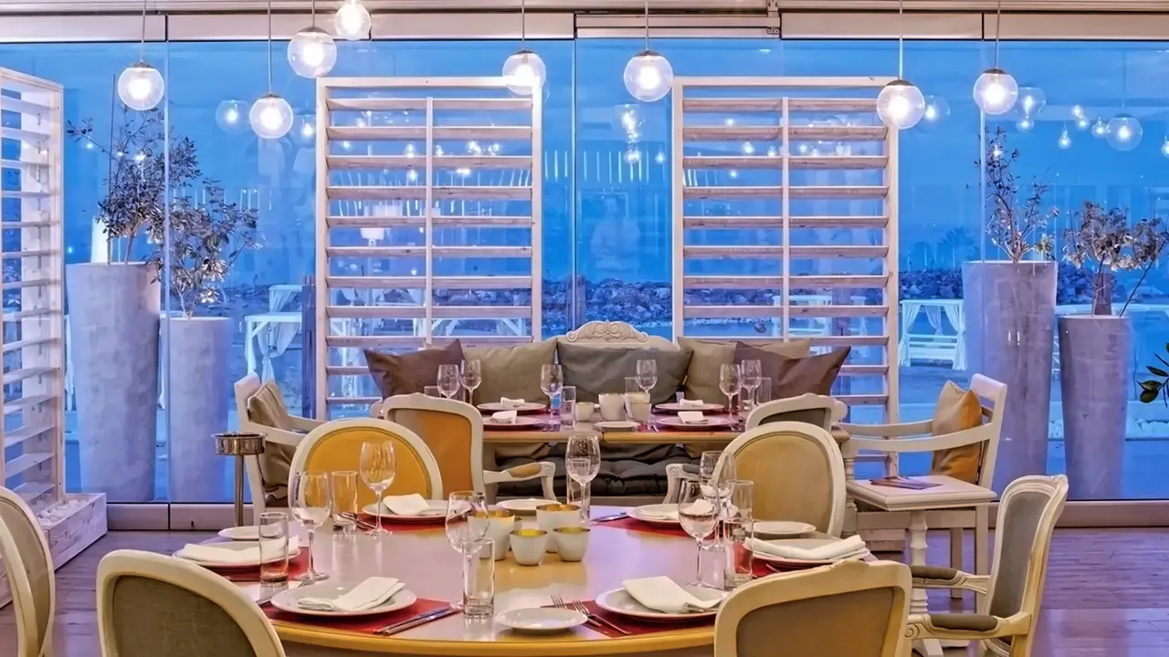 Knossos Beach Bungalows Suites Resort &