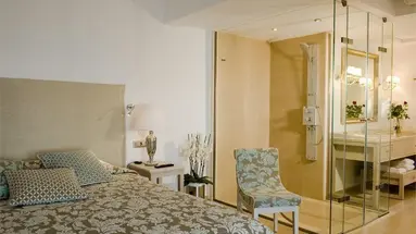 Knossos Beach Bungalows & Suites