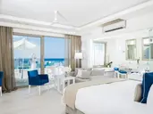 Knossos Beach Bungalows & Suites