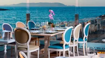 KNOSSOS BEACH Bungalows & Suites