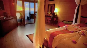 Komandoo Island Resort & Spa