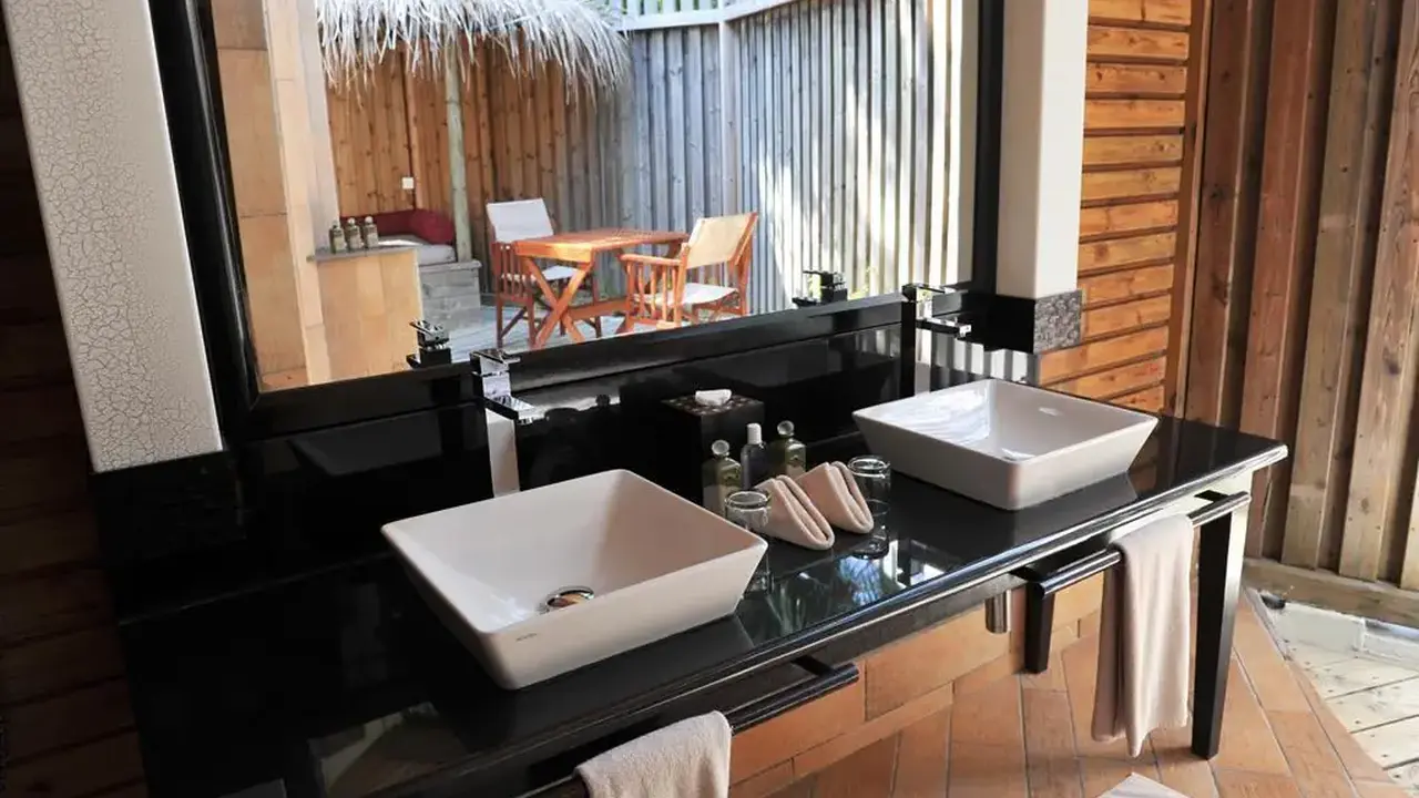 Komandoo Island Resort & Spa