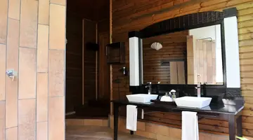 Komandoo Island Resort & Spa