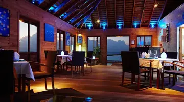 Komandoo Island Resort & Spa