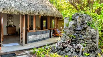 KOMANDOO ISLAND RESORT & SPA