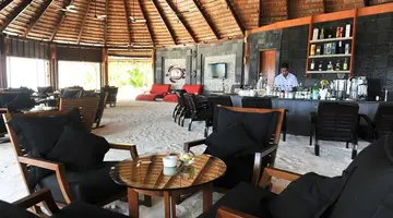 Komandoo Island Resort & Spa