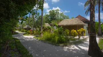 KOMANDOO ISLAND RESORT & SPA