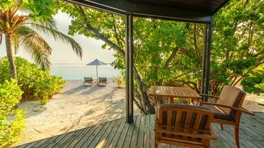 KOMANDOO ISLAND RESORT & SPA