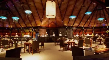 Komandoo Island Resort & Spa