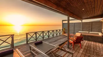 KOMANDOO ISLAND RESORT & SPA