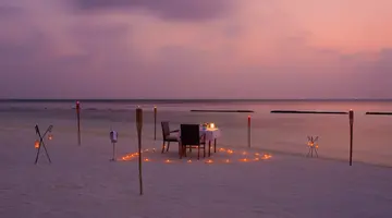 KOMANDOO ISLAND RESORT & SPA