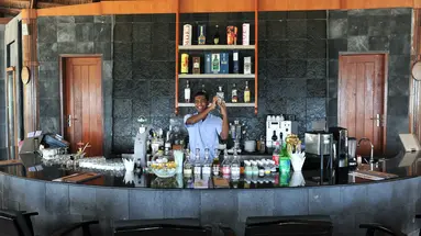 KOMANDOO ISLAND RESORT & SPA