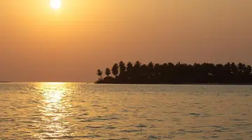 Komandoo Island Resort & Spa