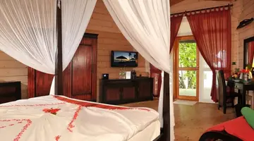 Komandoo Island Resort & Spa