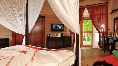 Komandoo Island Resort & Spa