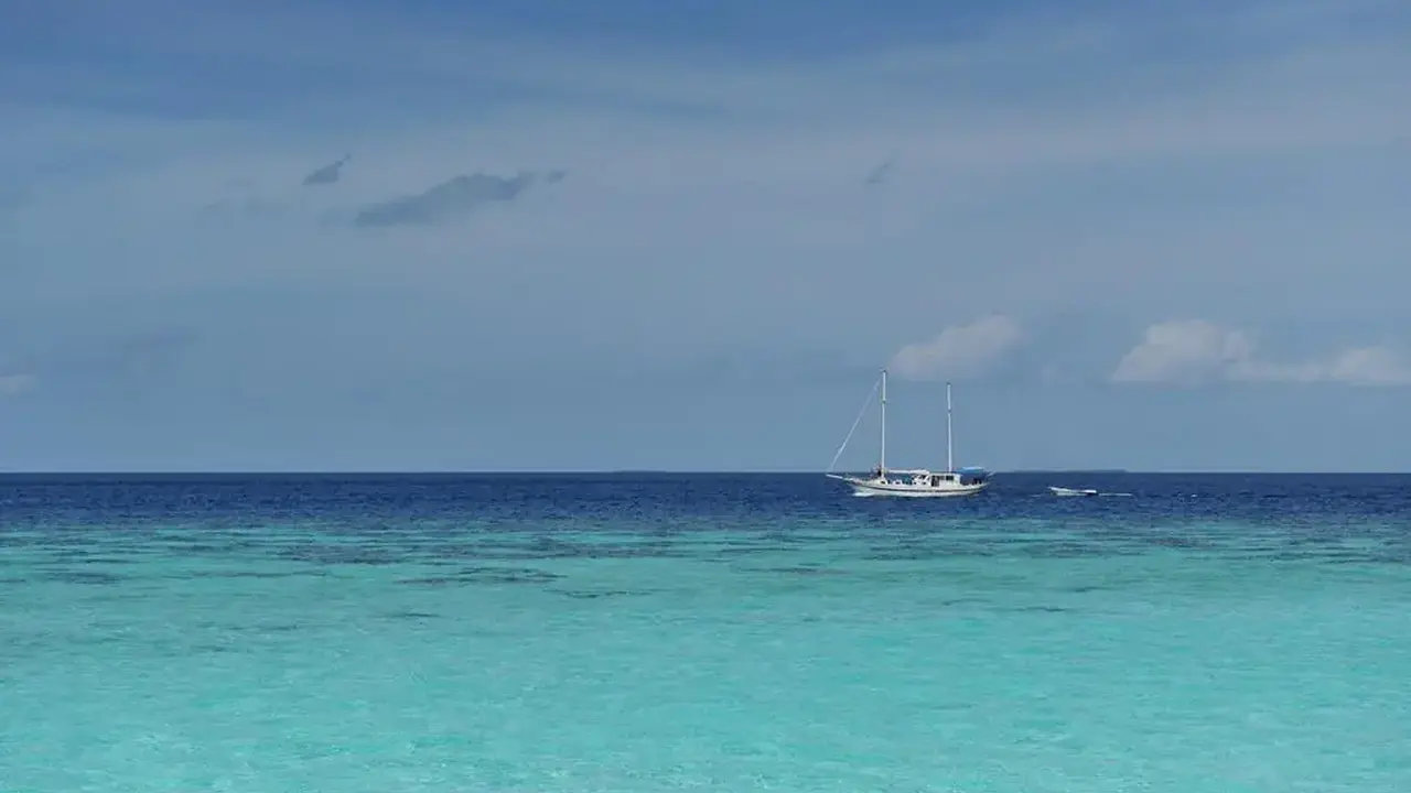 Komandoo Island Resort & Spa