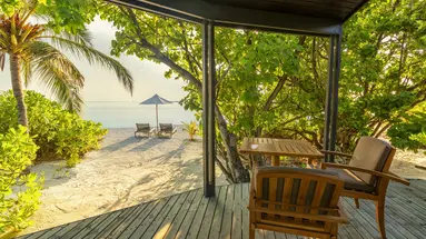 KOMANDOO ISLAND RESORT & SPA