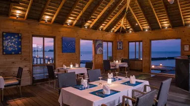 KOMANDOO ISLAND RESORT & SPA