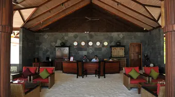 KOMANDOO ISLAND RESORT & SPA