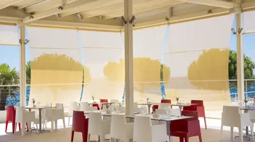 KOMPLEKS VILLAS RUBIN - POKOJE***