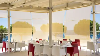 KOMPLEKS VILLAS RUBIN - POKOJE***