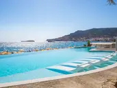 Konstantinos Palace