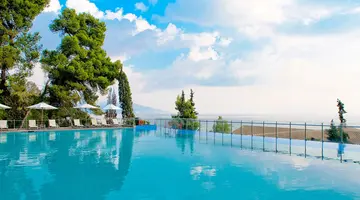 Kontokali Bay Resort & Spa