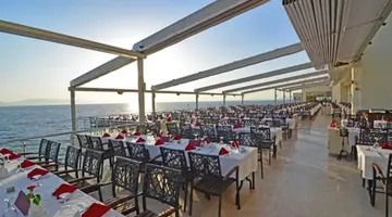 Korumar Deluxe Hotel