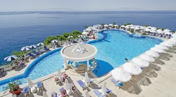 Korumar Deluxe Hotel