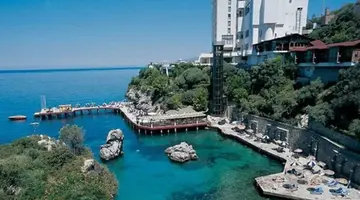 Korumar Deluxe Hotel