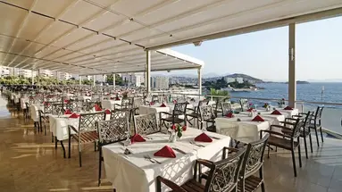 Korumar Deluxe Hotel