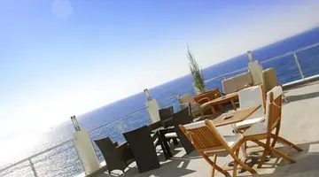 Korumar Deluxe Hotel