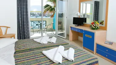 KOSTA PALACE HOTEL