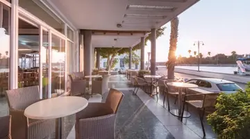 KOSTA PALACE HOTEL