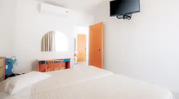 KOSTA PALACE HOTEL