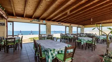KOSTAKIS BEACH APARTMENTS
