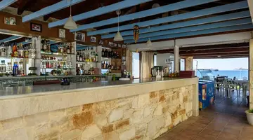 KOSTAKIS BEACH APARTMENTS
