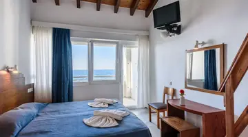KOSTAKIS BEACH APARTMENTS